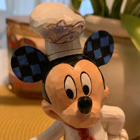 Jim Shore Disney Showcase Collection “Bon Appettit” #6010090 by Enesco - Picture 3 of 6